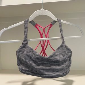 LULULEMON WOMENS SPORTS BRA